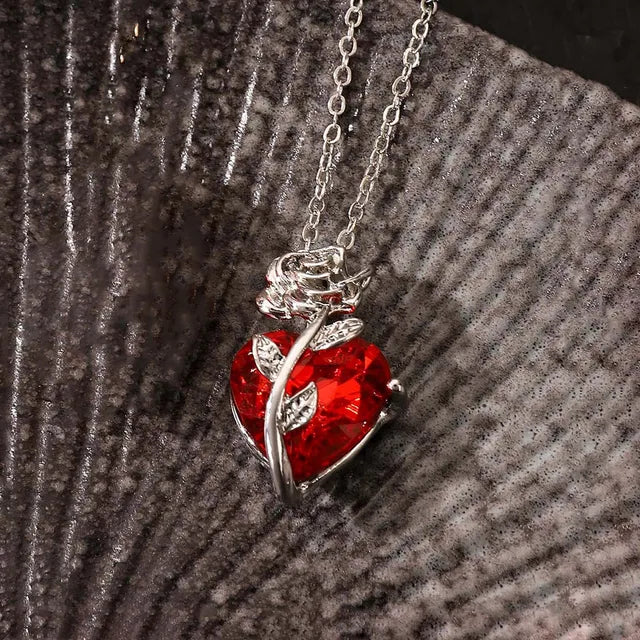 The Heart Rose Necklace