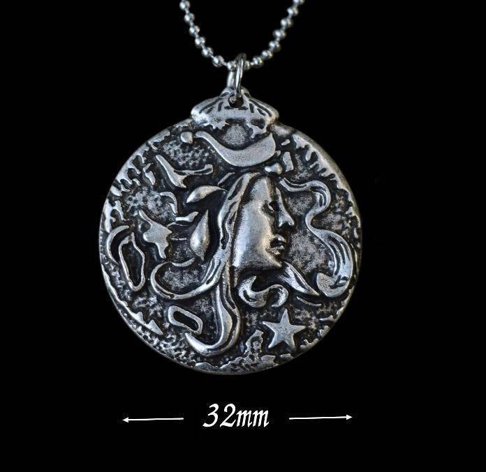 Persephone Medallion Necklace - Wyvern's Hoard