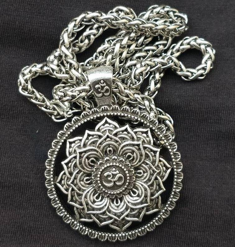 Lotus Mandala Necklace - Wyvern's Hoard
