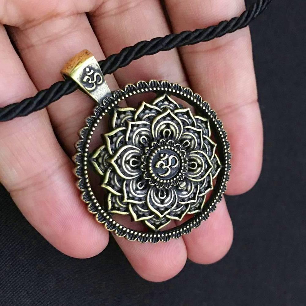 Lotus Mandala Necklace - Wyvern's Hoard