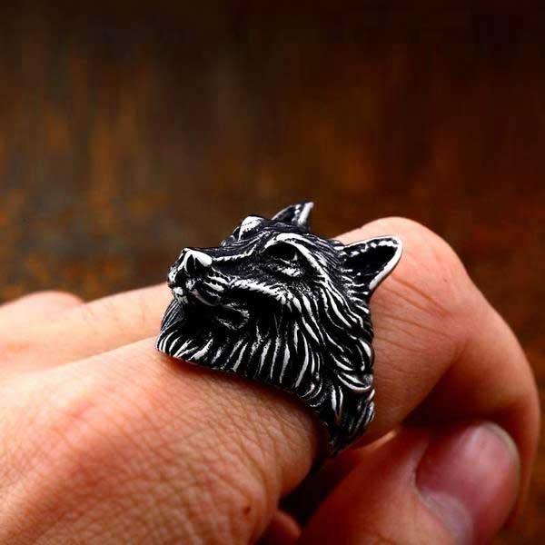 Alpha Wolf Ring - Wyvern's Hoard