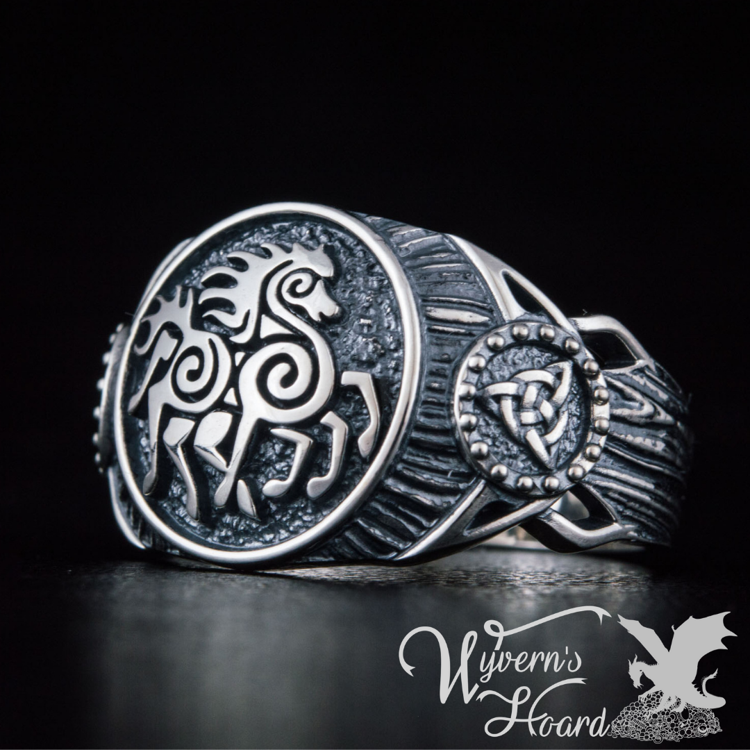 Majestic Sleipnir And Triquetra Knot Ring