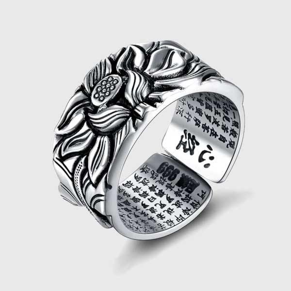 Heart Sutra Lotus Ring - Wyvern's Hoard
