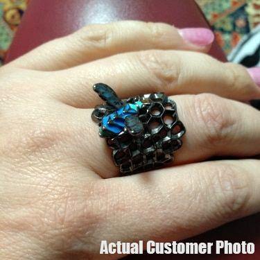 Honeycomb Bee Ring - Wyvern's Hoard