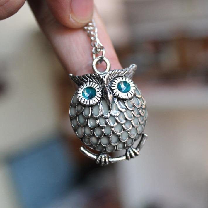 Glow In The Dark Owl Familiar Necklace - Wyvern's Hoard