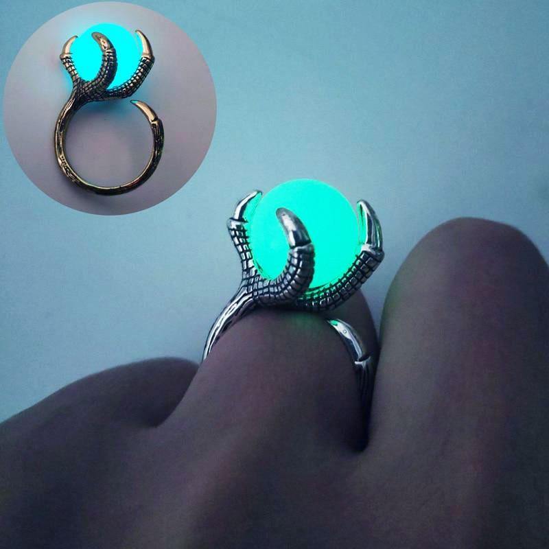 Dragon's Claw Glow in the Dark Ring - Wyvern's Hoard