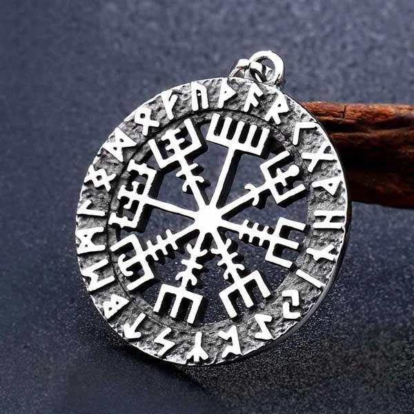 Vegvisir Viking Wayfinder Pendant - Wyvern's Hoard