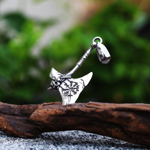 Viking Warrior Axe With Vegvisir Necklace