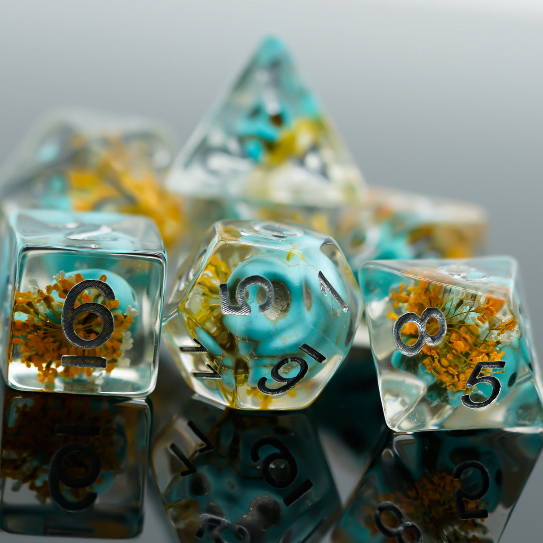 Ominous Pirate Skulls Dice