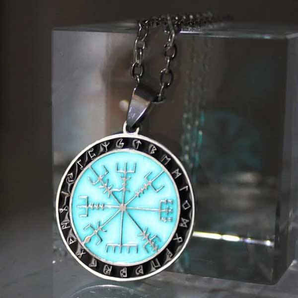 Glow In The Dark Vegvisir Stave Viking Necklace - Wyvern's Hoard