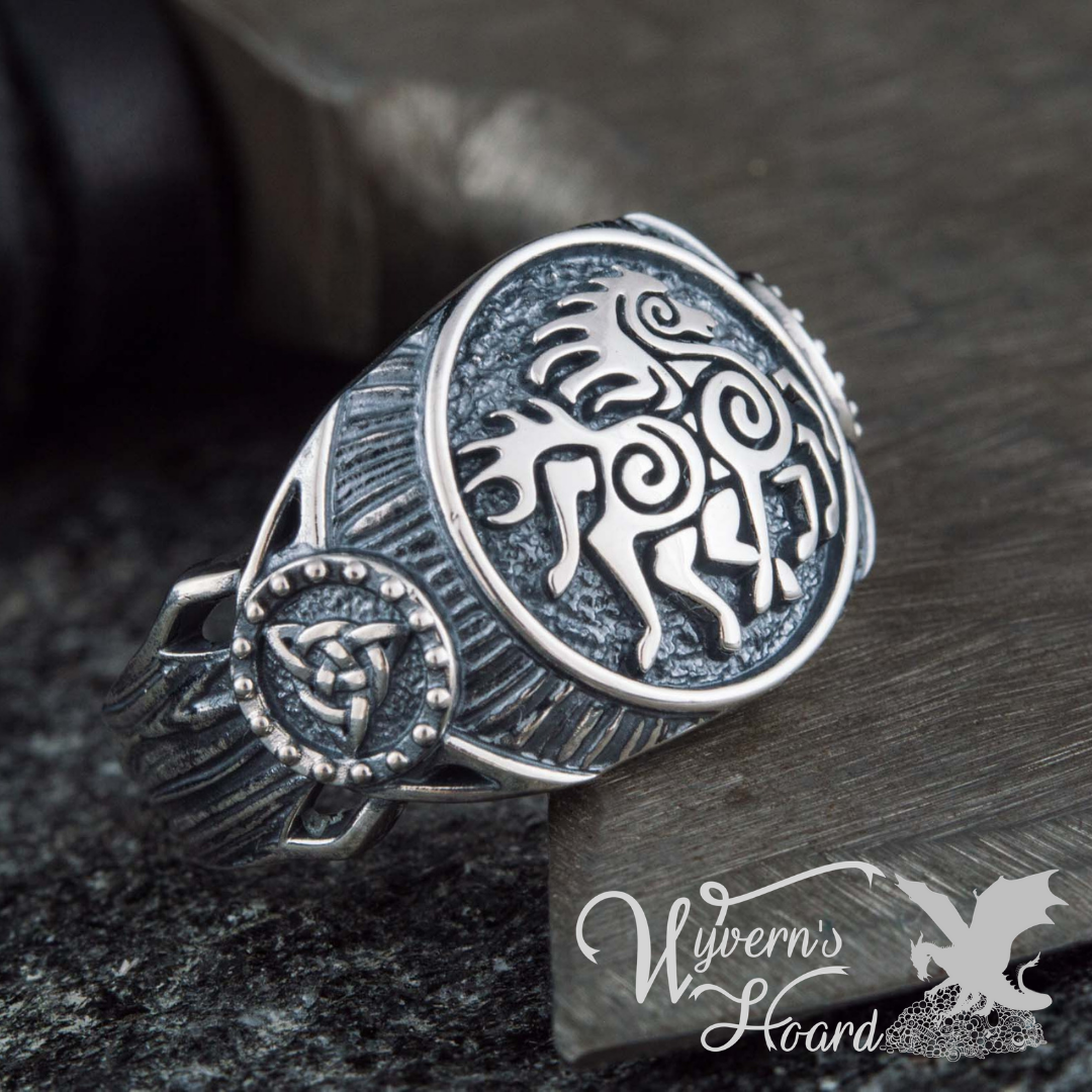 Majestic Sleipnir And Triquetra Knot Ring