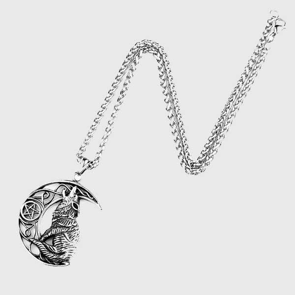 Howling Wolf Necklace - Wyvern's Hoard