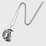 Howling Wolf Necklace - Wyvern's Hoard