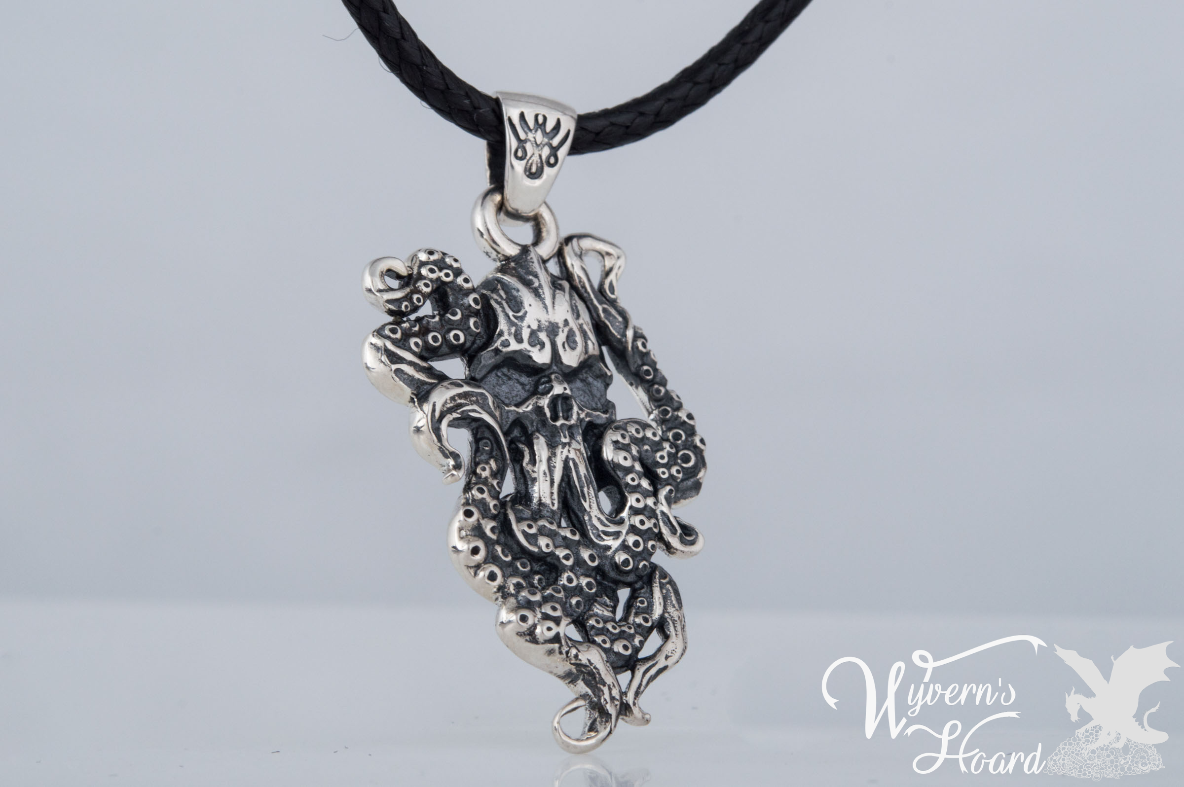 Wrathful Kraken Necklace - Wyvern's Hoard