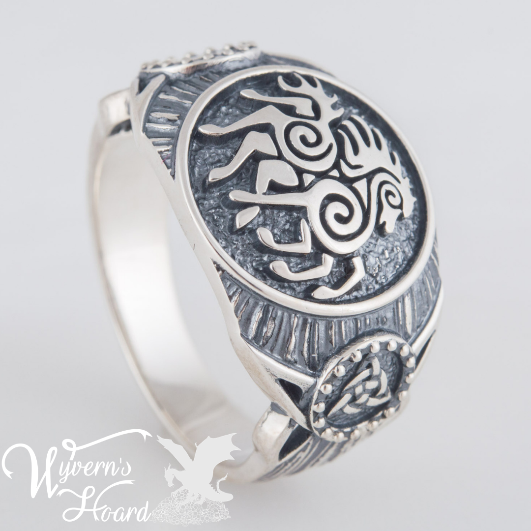 Majestic Sleipnir And Triquetra Knot Ring