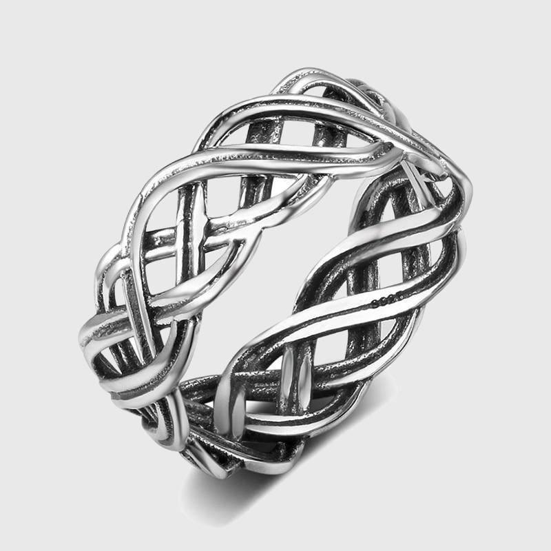 Celtic Knotwork Ring - Wyvern's Hoard