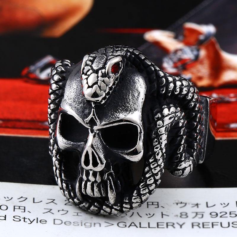 Devil's Skull with Slithering Snake Ring - Wyvern's Hoard