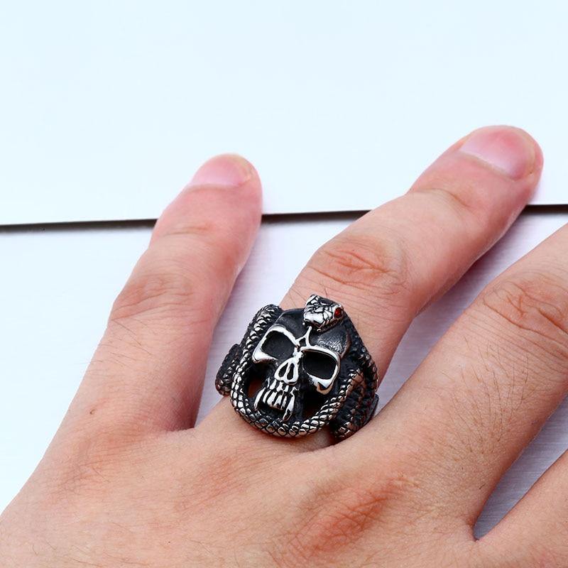 Devil's Skull with Slithering Snake Ring - Wyvern's Hoard