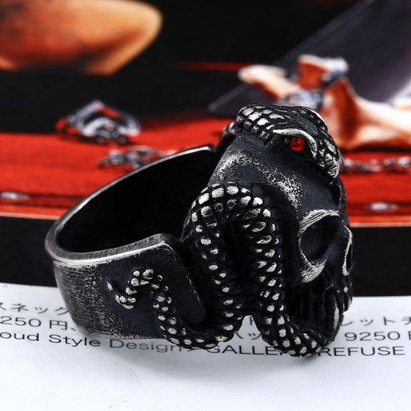 Red outlet snake ring