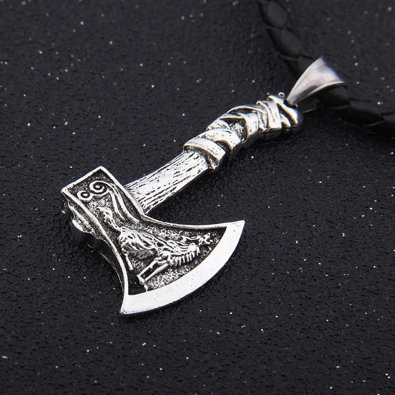 Ulfheðnar Viking Wolf Axe Necklace - Wyvern's Hoard