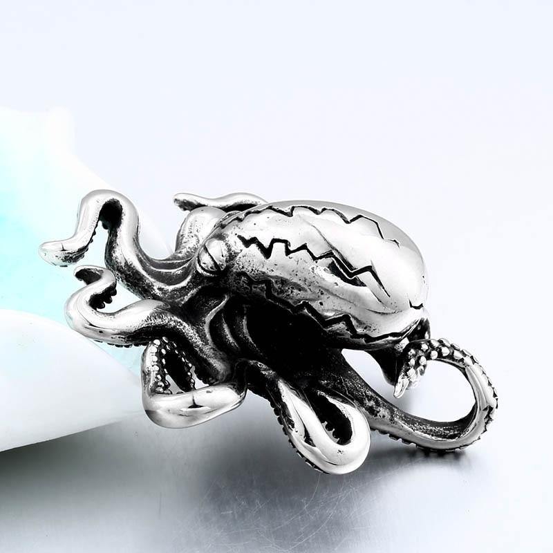 Raging Kraken Necklace - Wyvern's Hoard