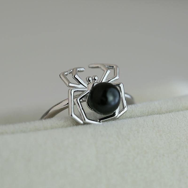 Black Spider Ring - Wyvern's Hoard
