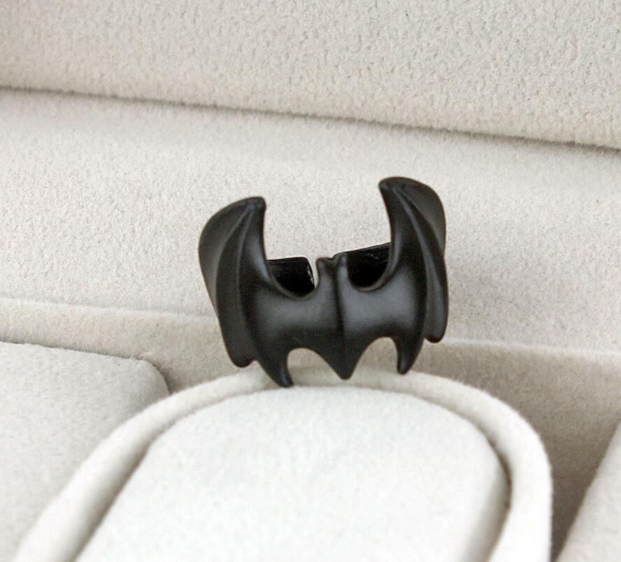 Ominous Bat Ring