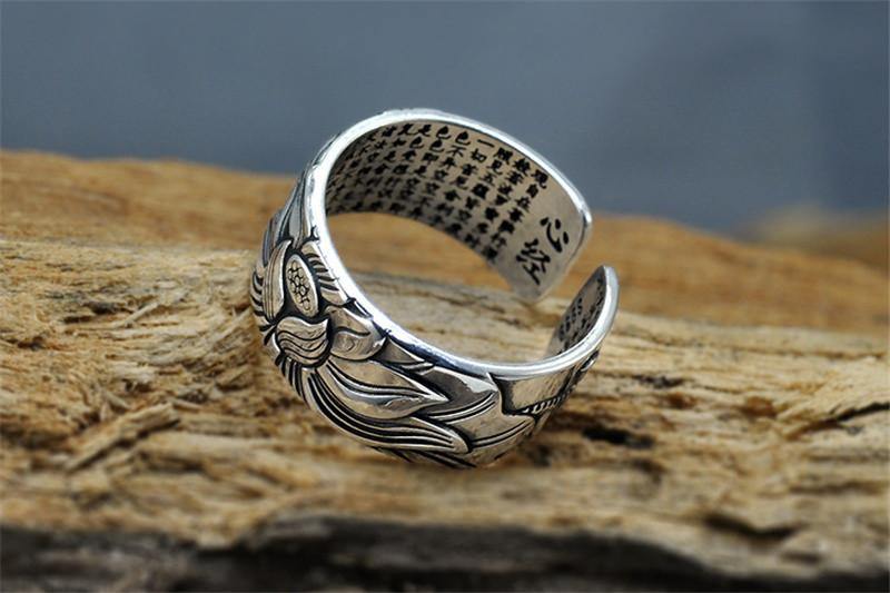 Heart Sutra Lotus Ring - Wyvern's Hoard