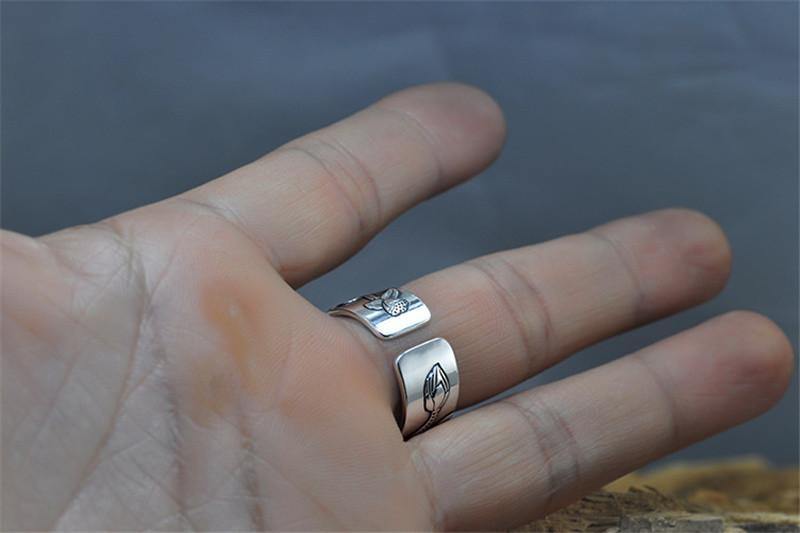 Heart Sutra Lotus Ring - Wyvern's Hoard