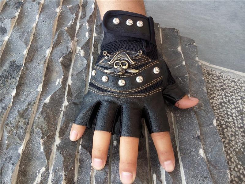 Pirate Skull Leather Gloves - Wyvern's Hoard