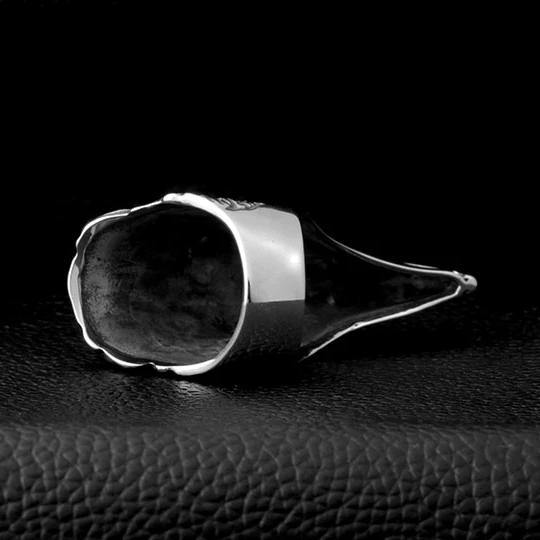 Raven's Head Ring - Wyvern's Hoard