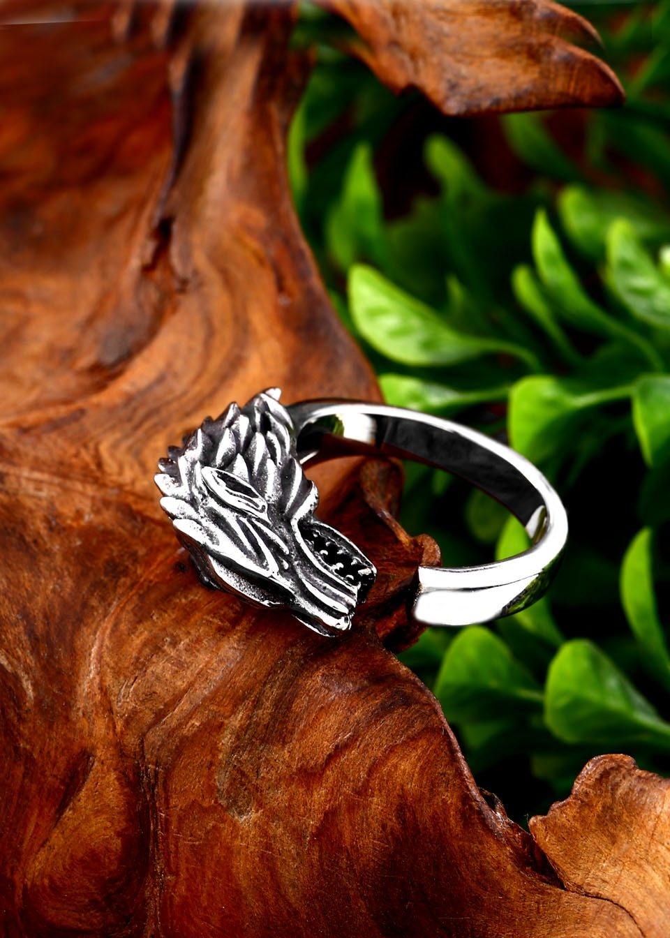 Wolf's Roar Stainless Steel Ring - Wyvern's Hoard