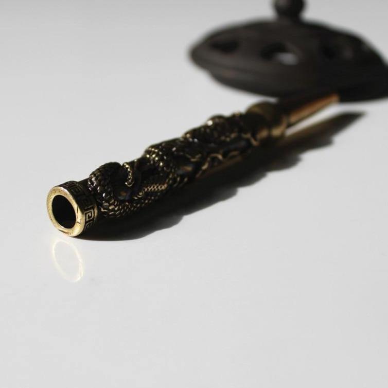 Dragon Cigarette Holder - Wyvern's Hoard