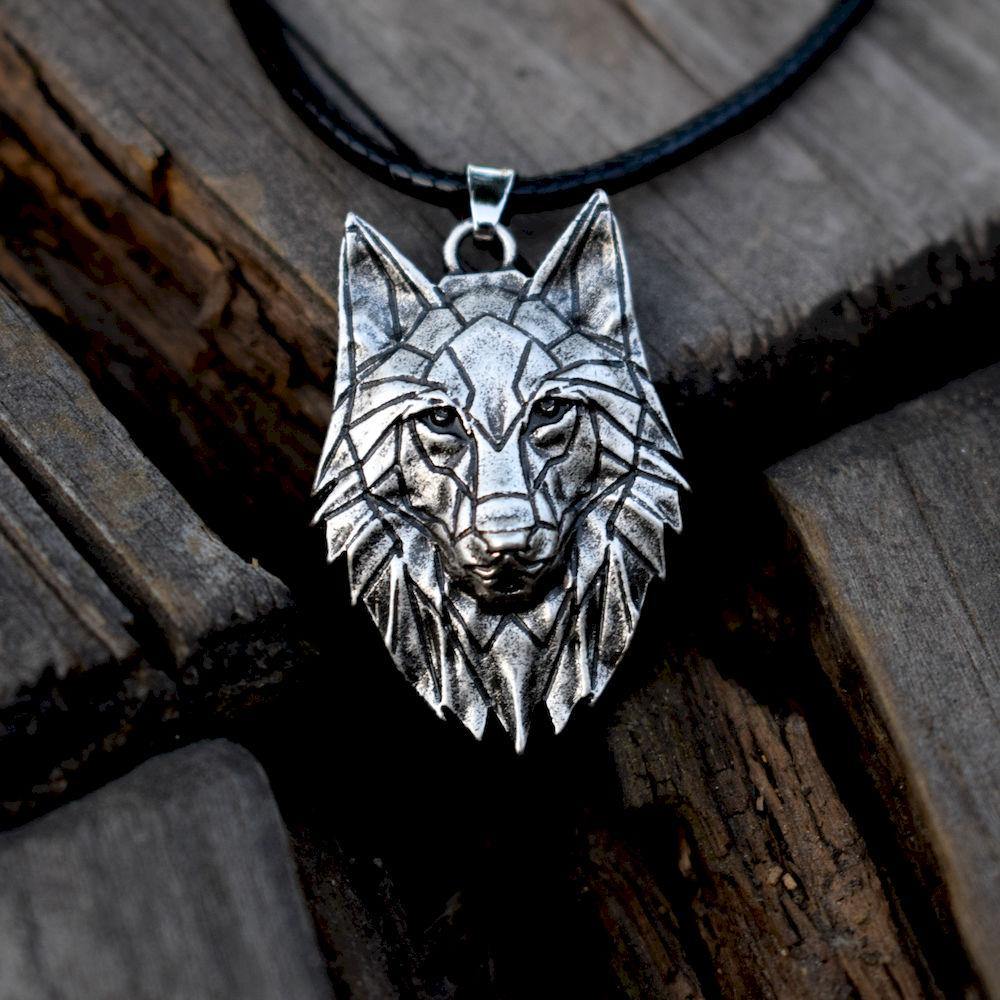 Rugged Wolf Necklace - Wyvern's Hoard
