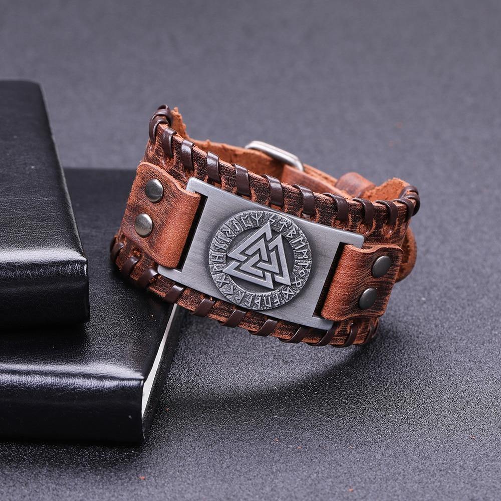 Valknut Leather Bracelet - Wyvern's Hoard