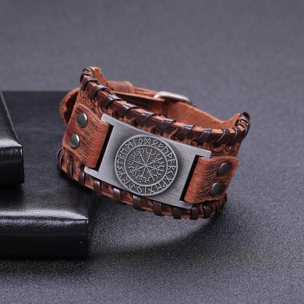 Vegvisir Leather Bracelet - Wyvern's Hoard