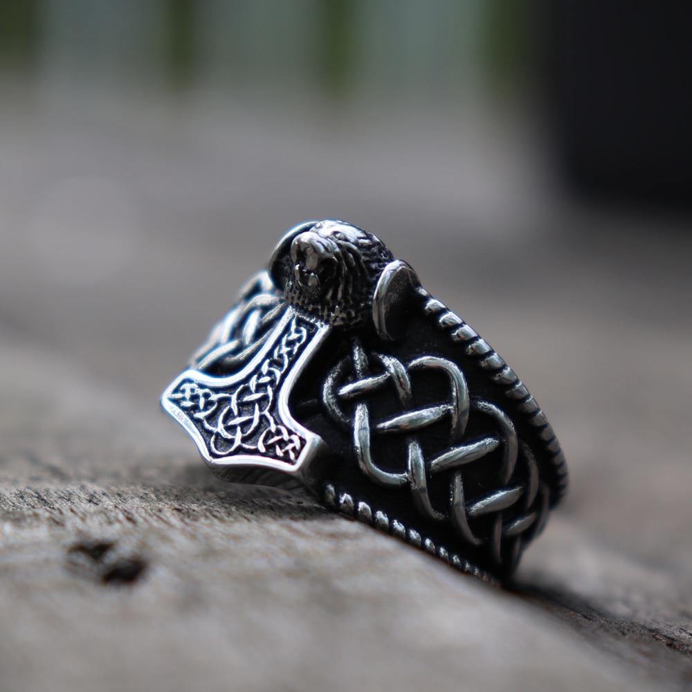 Berserker Mjolnir Ring - Wyvern's Hoard