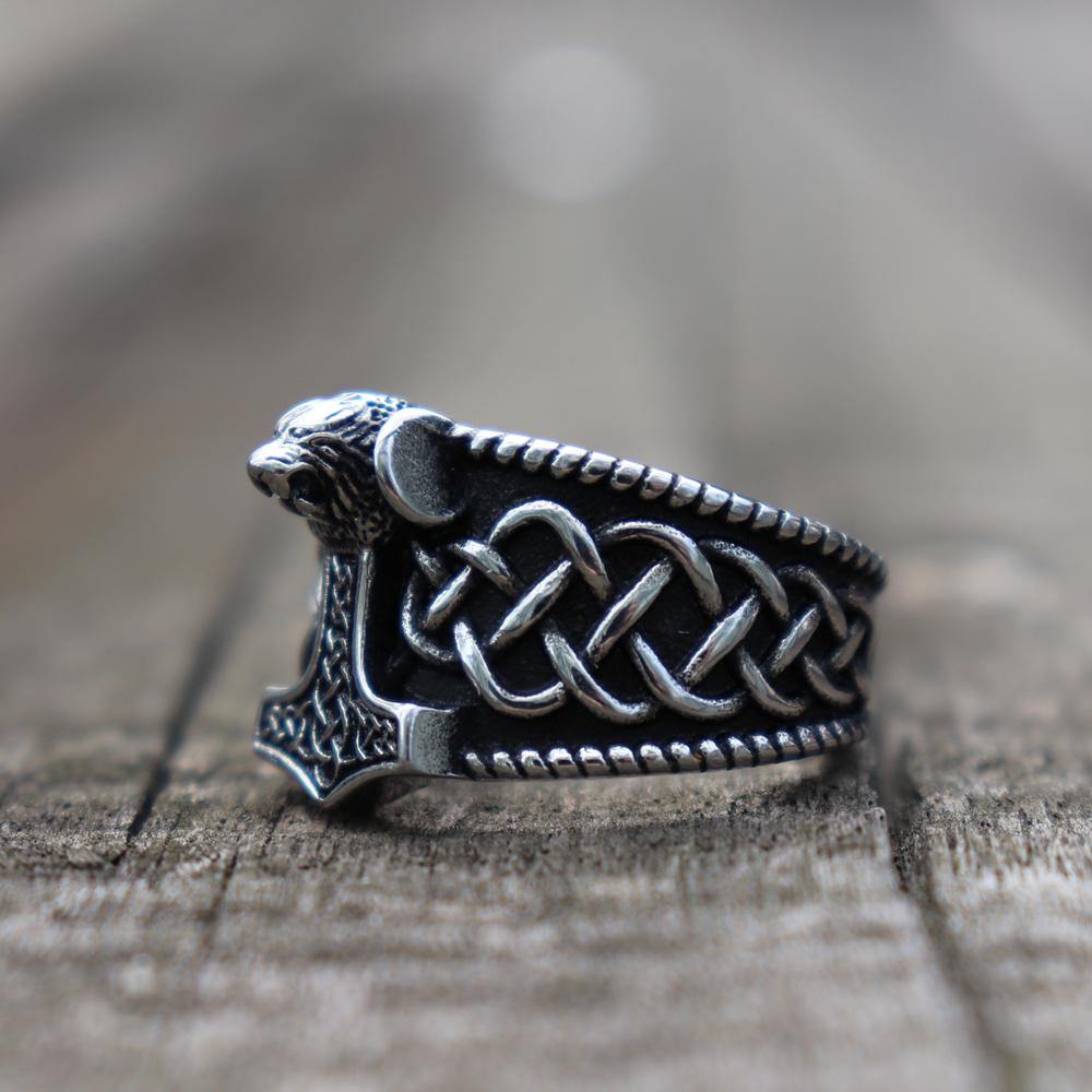 Berserker Mjolnir Ring - Wyvern's Hoard