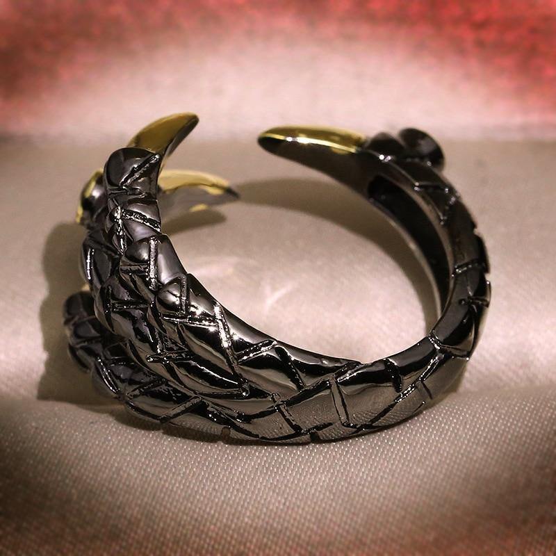 Jeweled Dragon Claw Ring - Wyvern's Hoard