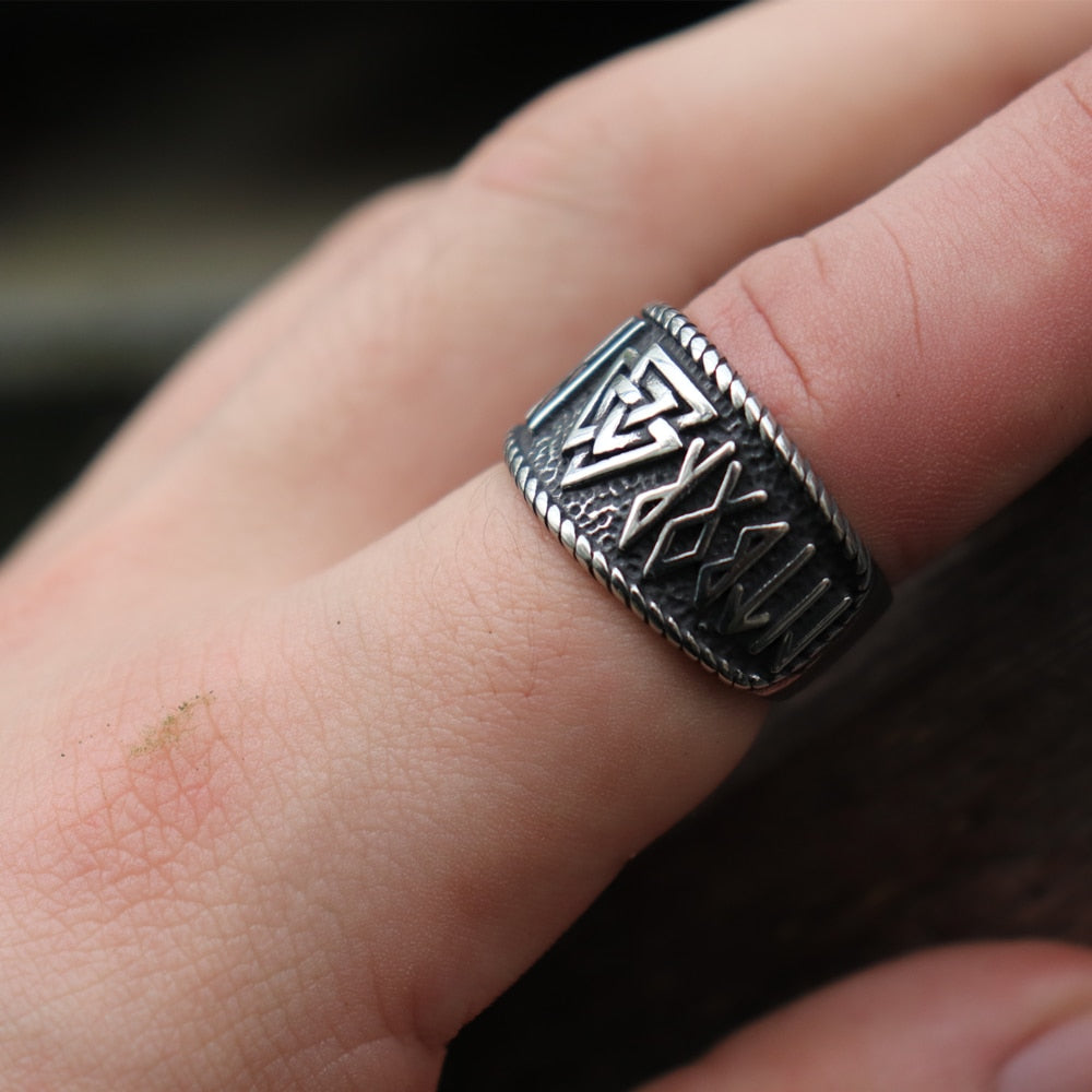 Valknut with Runes Ring