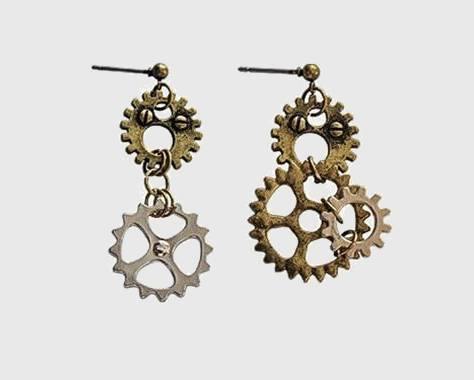 Steampunk Gear Earrings - Wyvern's Hoard