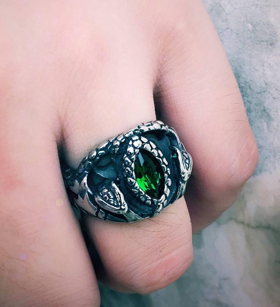 Eye of the Serpent Ring - Wyvern's Hoard