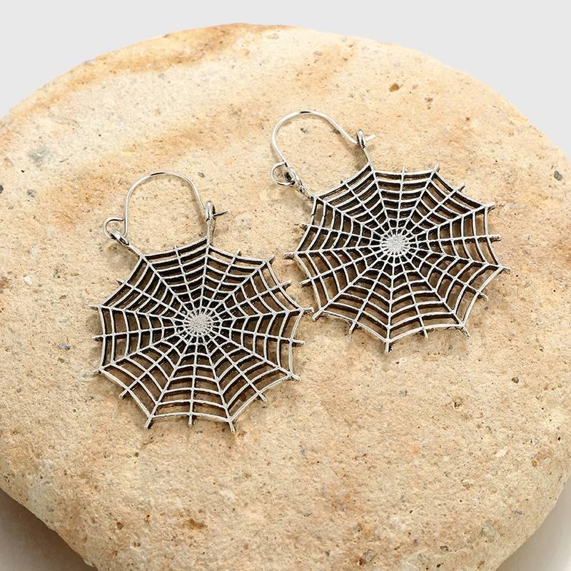 Spider's Web Earrings - Wyvern's Hoard
