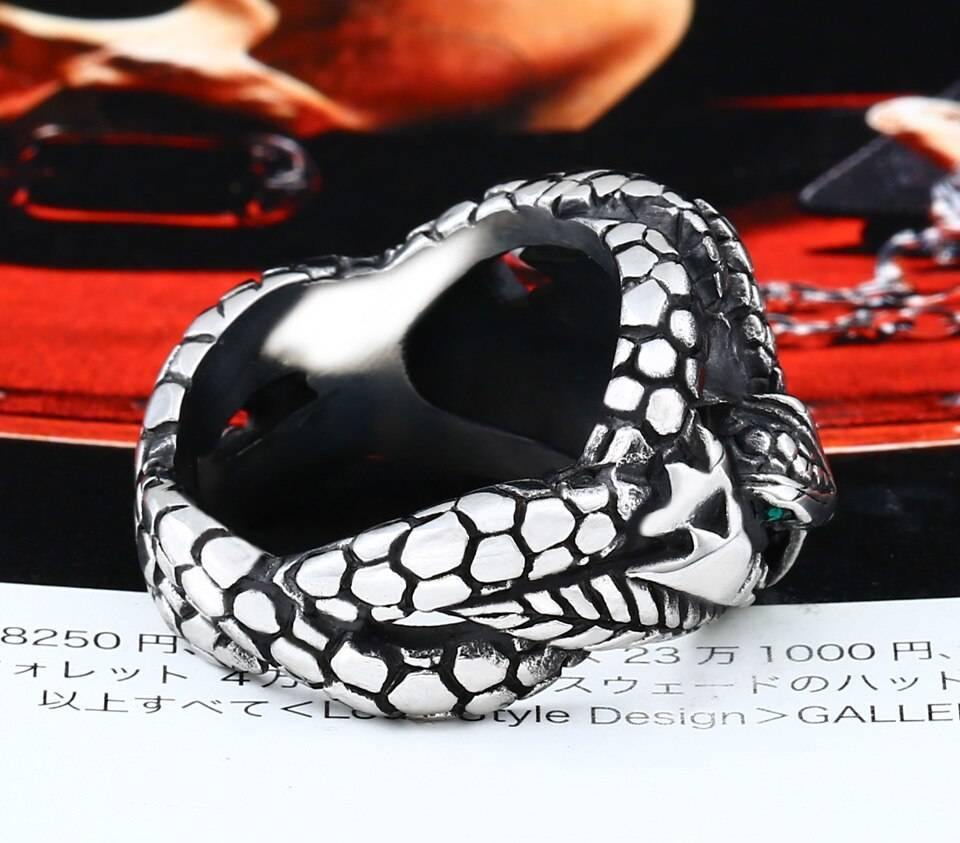 Eye of the Serpent Ring - Wyvern's Hoard