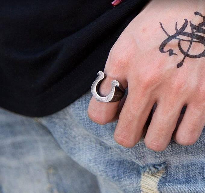 Viking Horseshoe Ring - Wyvern's Hoard