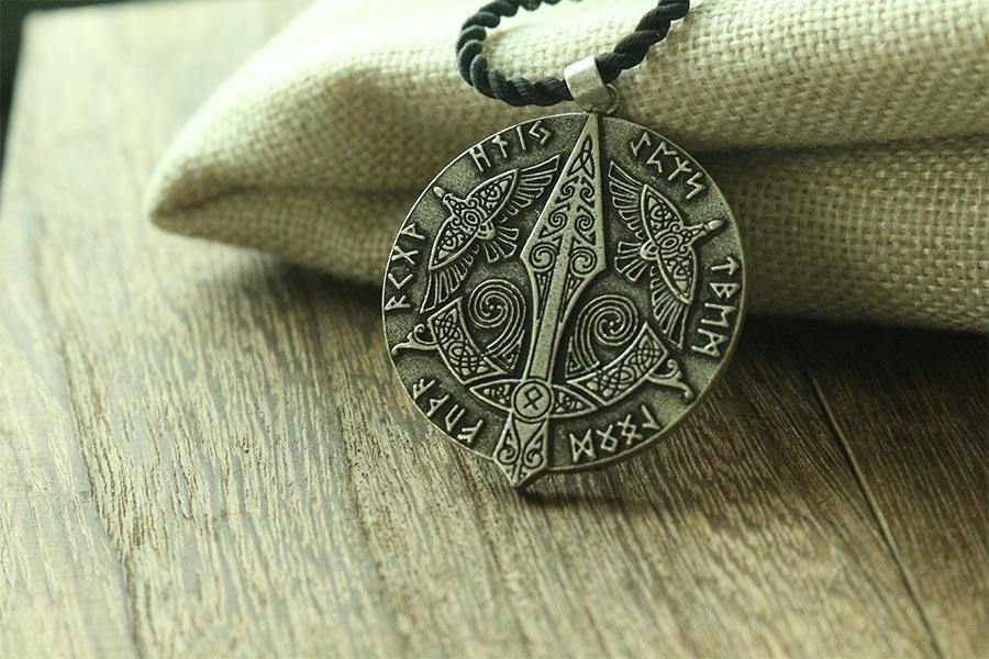 Gungnir, Huginn & Muninn Odin Necklace - Wyvern's Hoard