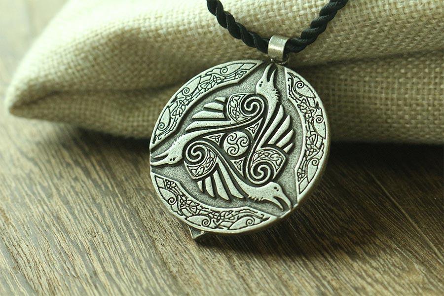 Gungnir, Huginn & Muninn Odin Necklace - Wyvern's Hoard