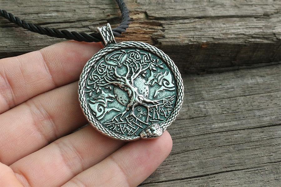 Ragnarok Legends Necklace - Wyvern's Hoard