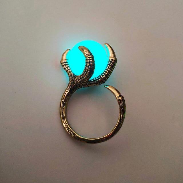 Dragon's Claw Glow in the Dark Ring - Wyvern's Hoard