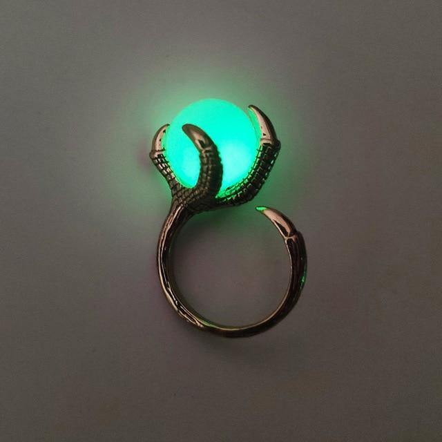 Dragon's Claw Glow in the Dark Ring - Wyvern's Hoard